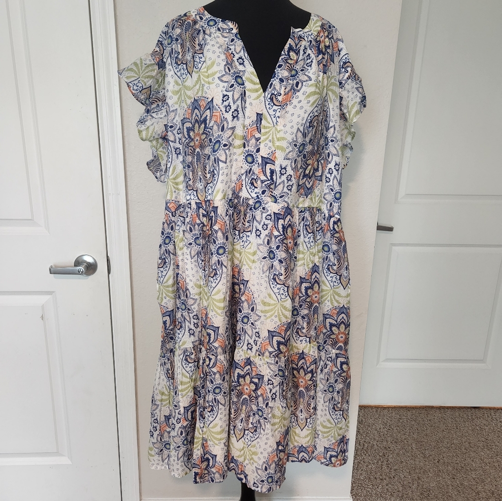 Bohemian Floral Midi Dress with Ruffle Sleeves